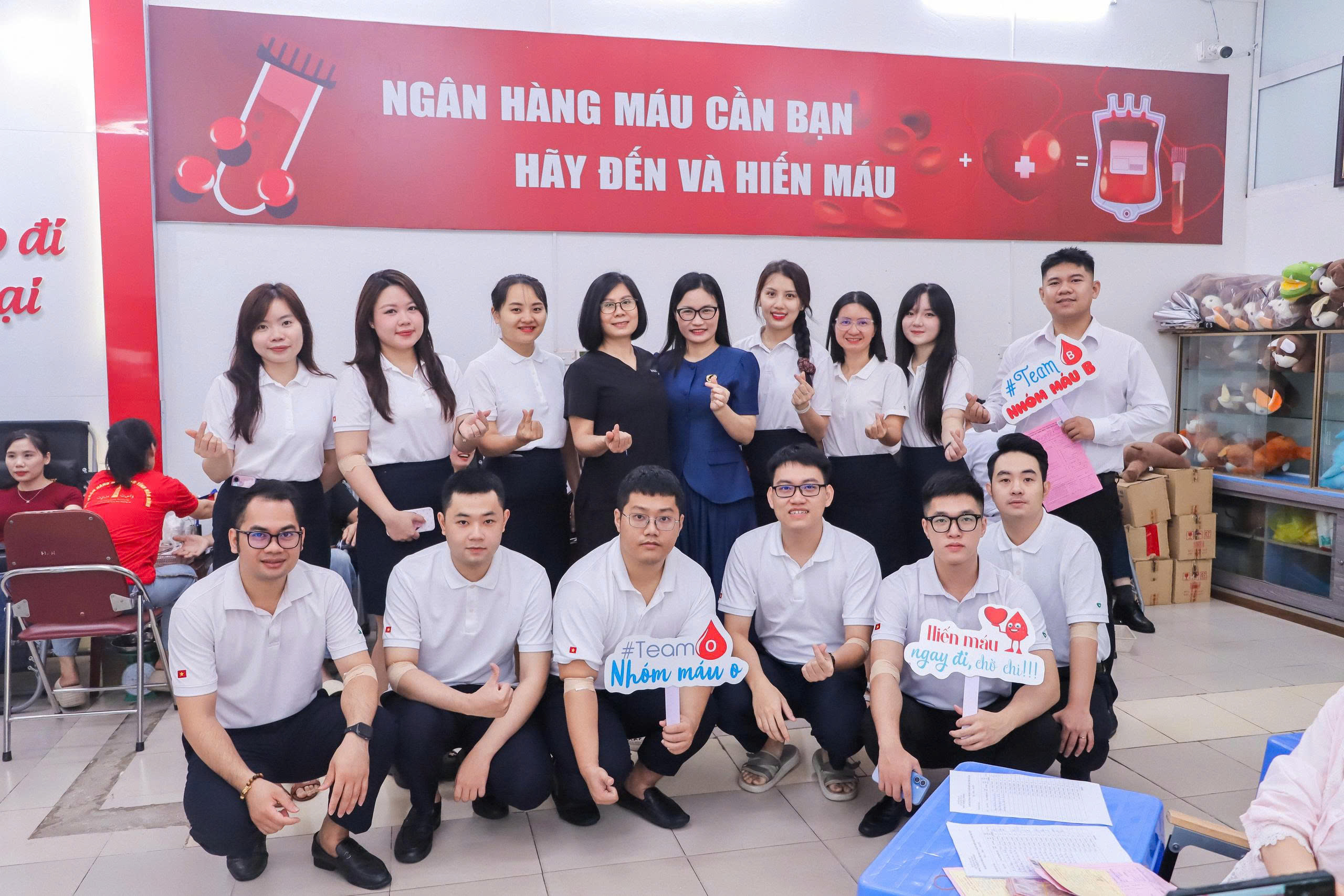 Hơn 100 tình nguyện viên hiến máu tại Bệnh viện Đa khoa Hòa Bình lan tỏa tinh thần tương thân tương ái