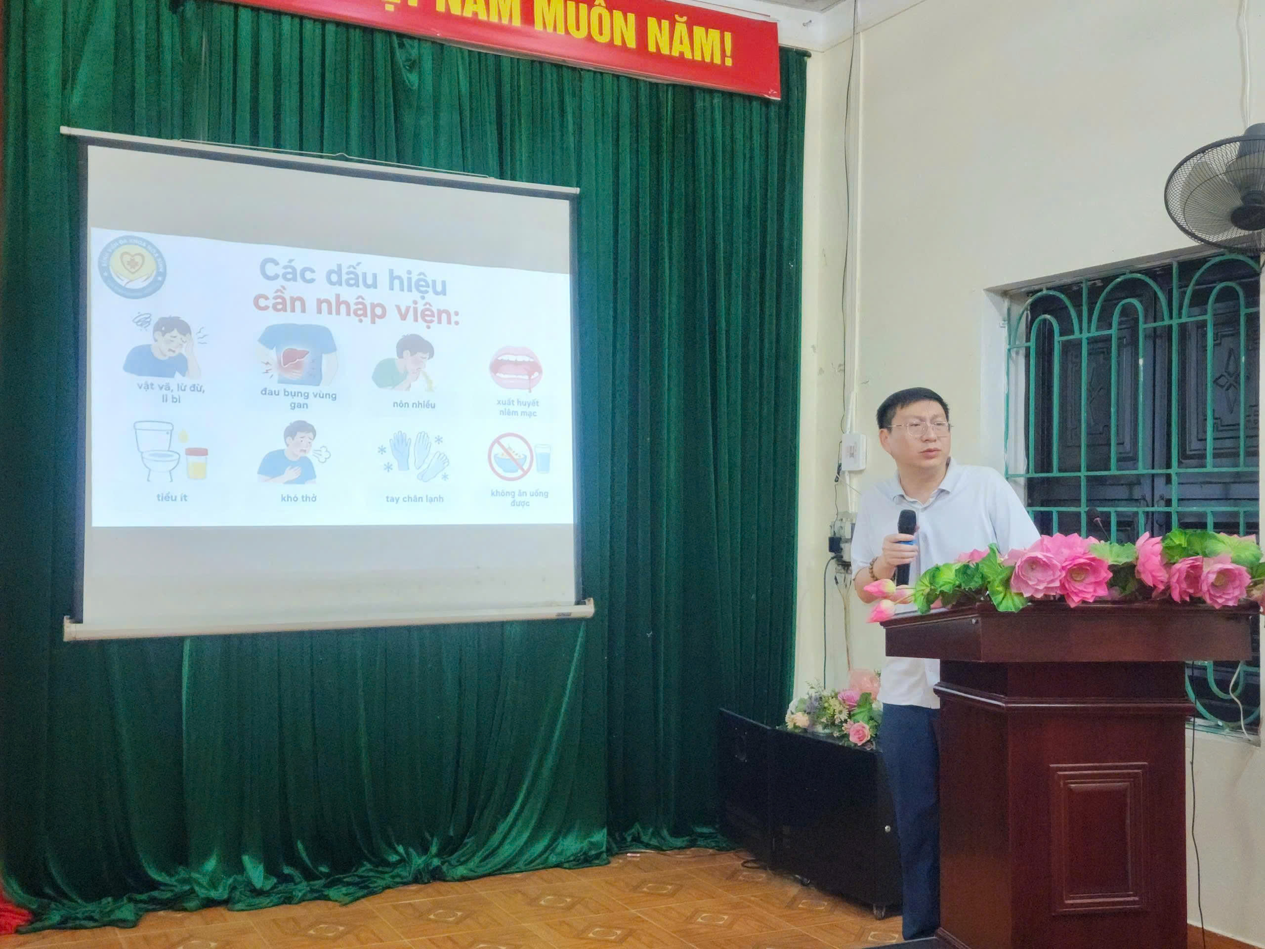  Bệnh viện Đa khoa Hòa Bình truyền thông phòng, chống bệnh truyền nhiễm tại  phường Thống Nhất