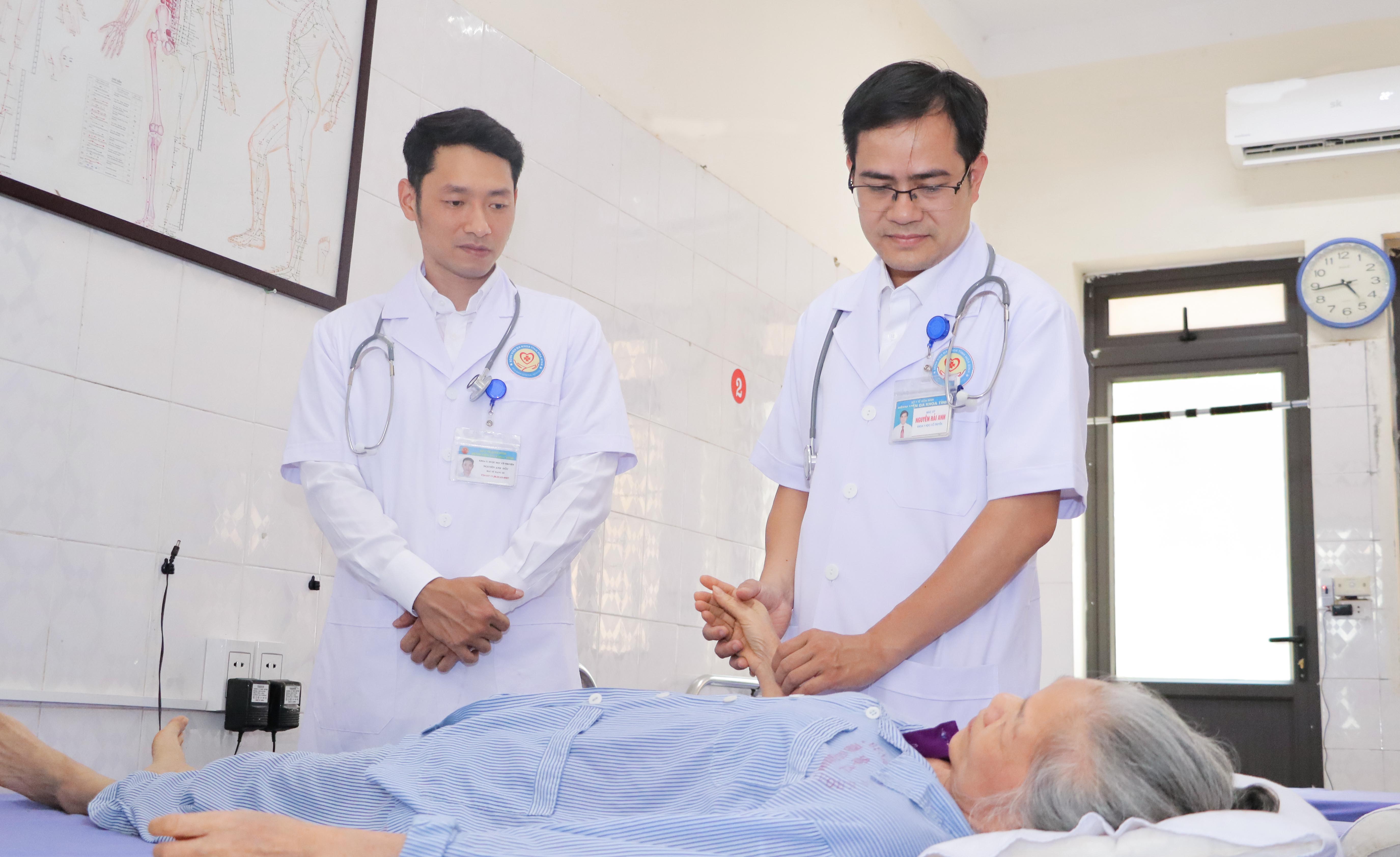  Điều trị theo yêu cầu tại khoa Y dược học cổ truyền